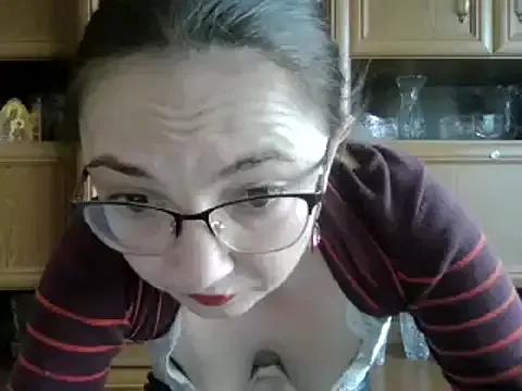 Larrisa40 from StripChat is Freechat