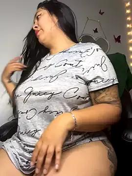 latina_curvy22 from StripChat is Freechat