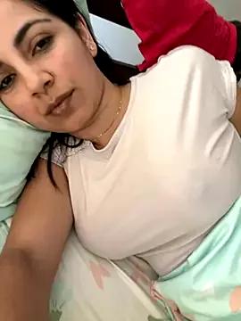 LatinaHottt from StripChat is Freechat