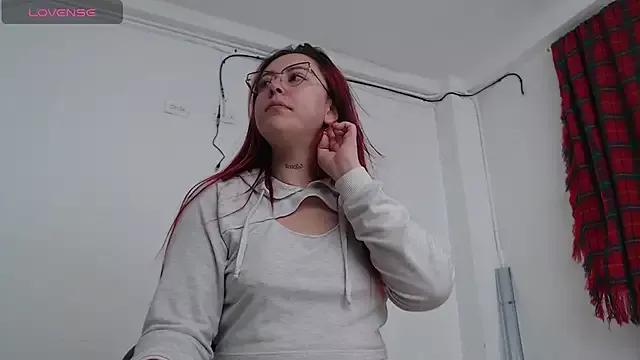 LatinasGoddesses_ from StripChat is Freechat