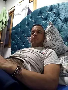 Latinmartin73 from StripChat