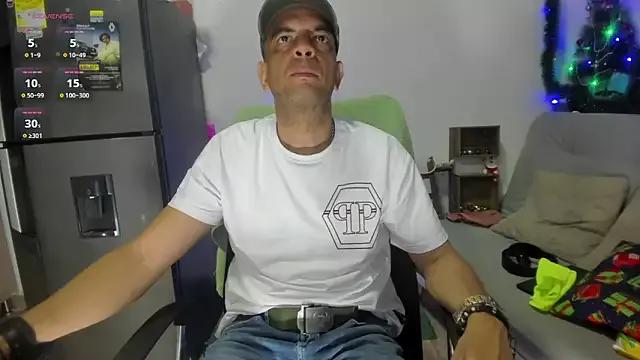 Latinmartin73 from StripChat