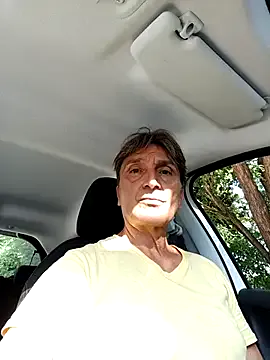 lattediyak on StripChat 