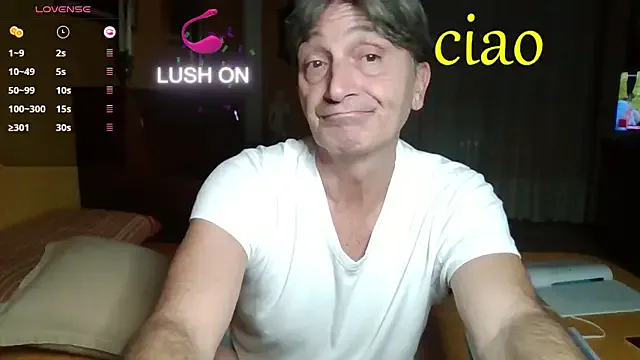 lattediyak on StripChat 