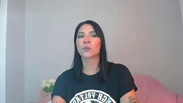 Laura-angeel from StripChat