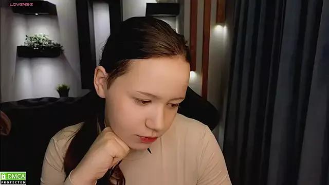 Laura_Bennett from StripChat is Freechat