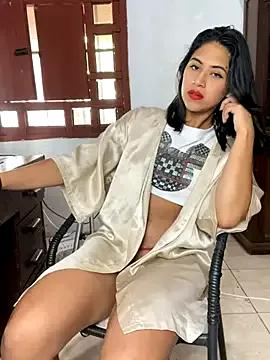 laura_sanz18 from StripChat is Freechat