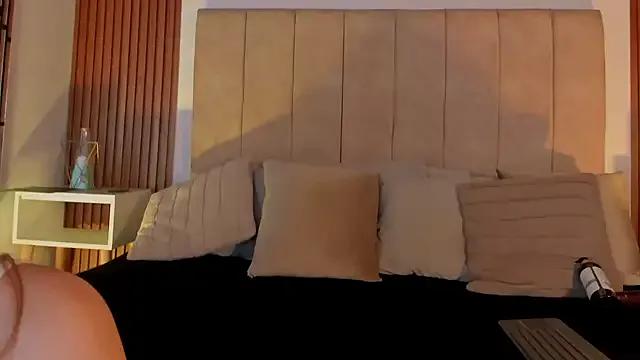 Try our streaming cams variety and talk on a personal level with our adorable girls streamers, showing off their bountiful shapes and dildos.