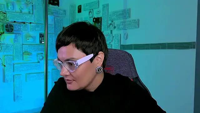 LauraDavidsons from StripChat