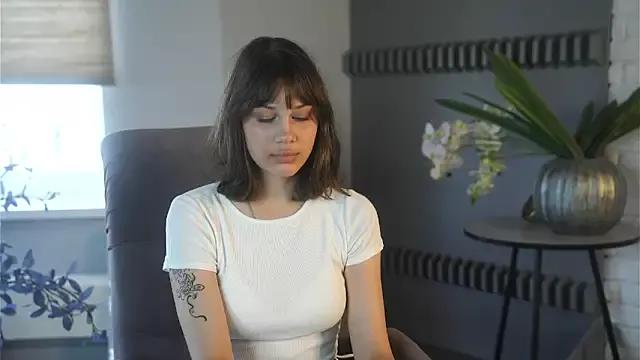 LaurenaParkin from StripChat is Freechat