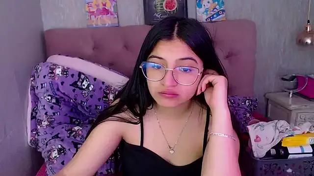 laurenelove from StripChat is Freechat