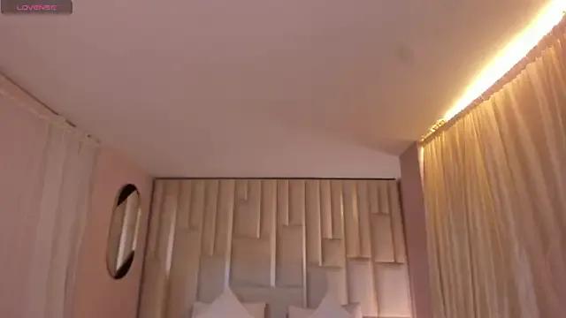 Try our streaming cams variety and talk on a personal level with our adorable girls streamers, showing off their bountiful shapes and dildos.