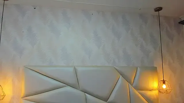 laurettedela_rouse from StripChat is Freechat