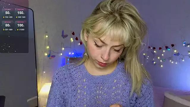 Try our streaming cams variety and talk on a personal level with our adorable girls streamers, showing off their bountiful shapes and dildos.