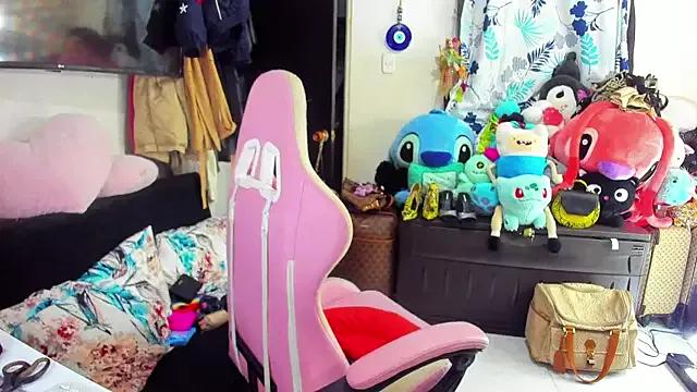 Try our streaming cams variety and talk on a personal level with our adorable girls streamers, showing off their bountiful shapes and dildos.