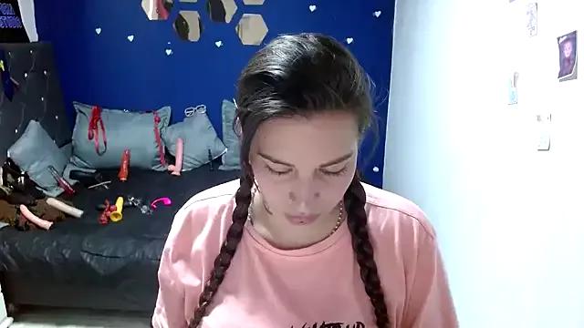 layanafuckhardass from StripChat
