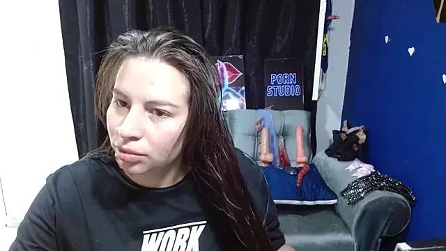 layanafuckhardass from StripChat