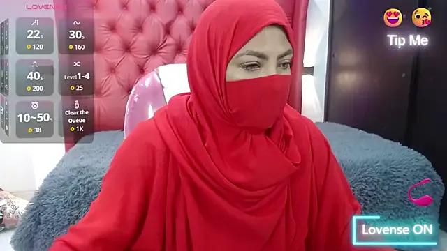 layla_inaya from StripChat is Freechat