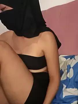 Layla_Noor from StripChat is Freechat