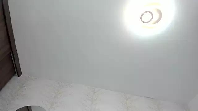 layla_vanegas from StripChat