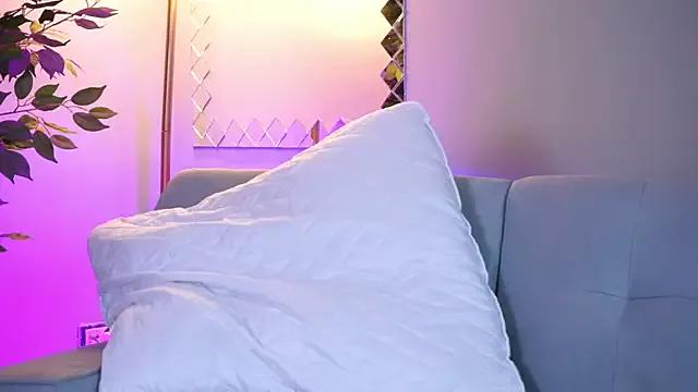 Try our streaming cams variety and talk on a personal level with our adorable girls streamers, showing off their bountiful shapes and dildos.