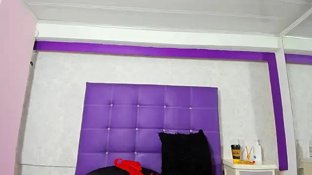 LeaMoreau22 from StripChat is Freechat