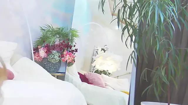 Ledy_Mary from StripChat is Freechat
