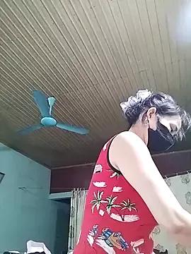 Lee-Nguyen from StripChat is Freechat