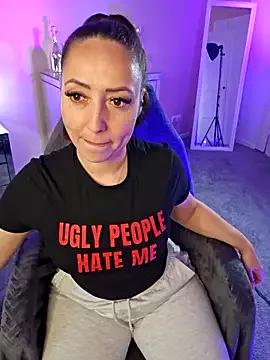 LeeTizia from StripChat