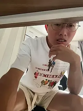 leeyoung_ on StripChat 