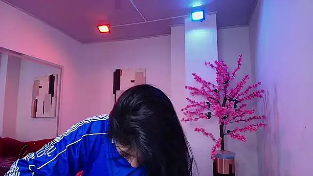 Leia_queens from StripChat is Freechat