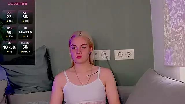 Leia_Rose from StripChat is Freechat