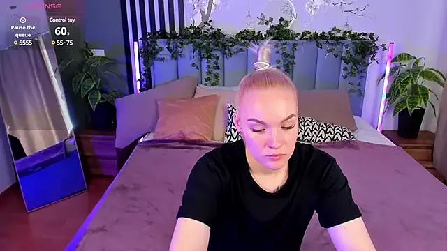 Try our streaming cams variety and talk on a personal level with our adorable girls streamers, showing off their bountiful shapes and dildos.