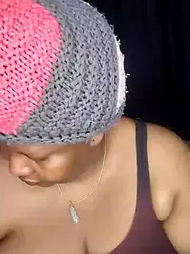 Leidy_quin from StripChat is Freechat