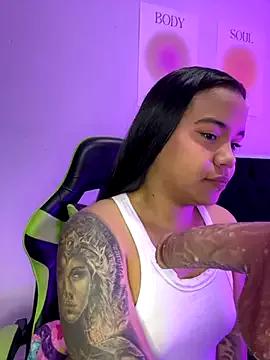 leila_22 from StripChat is Freechat