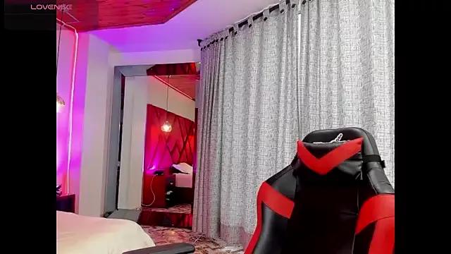 Leila_25 from StripChat