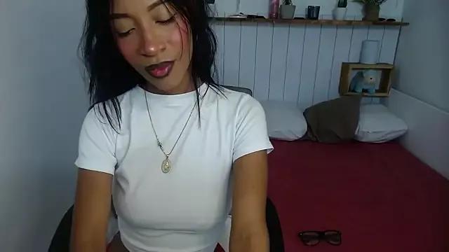 LeilaEbony from StripChat is Freechat