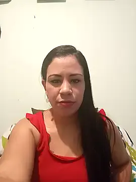 LeilaTaylor from StripChat is Freechat