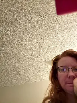 Lenaravenswood from StripChat is Freechat