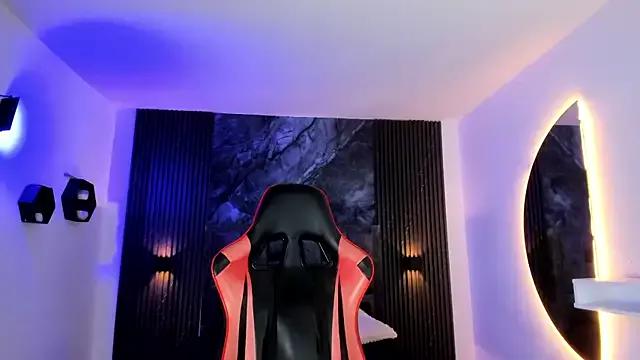 Lenna_s from StripChat