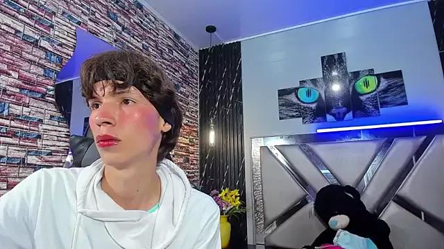 lenni_sirius from StripChat