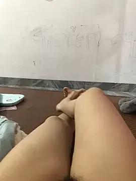 Leona20x from StripChat is Freechat