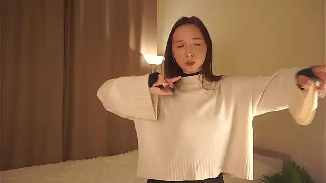 LeonaBelhumeur from StripChat is Freechat