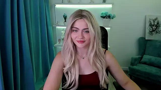 LeslieMineg from StripChat