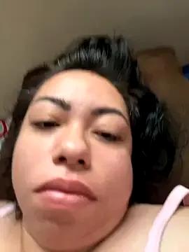 lesslove from StripChat is Freechat