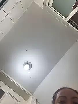 lesslove from StripChat