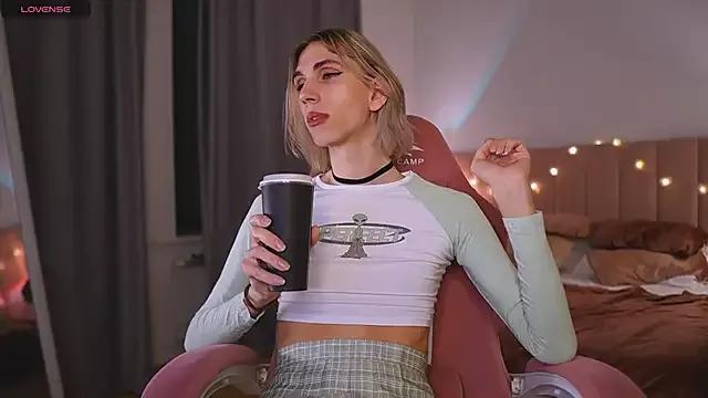 Try our streaming cams variety and talk on a personal level with our adorable girls streamers, showing off their bountiful shapes and dildos.