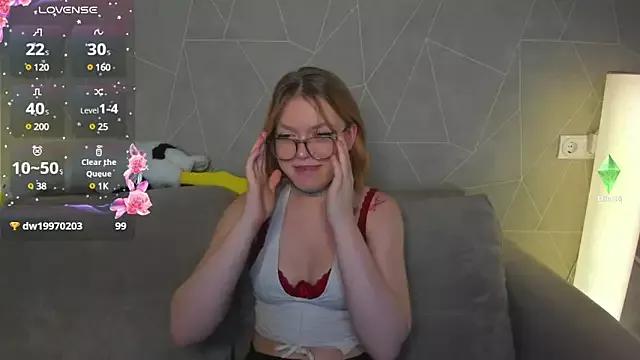 Lexi_Minami from StripChat is Freechat