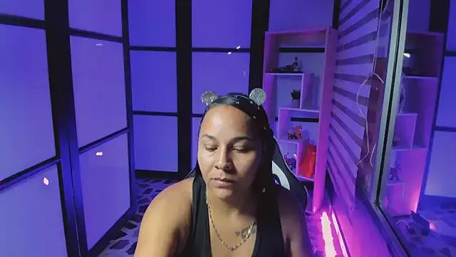 lexieCollins from StripChat is Freechat