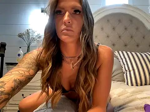LexLynnFullThrottle from StripChat is Freechat